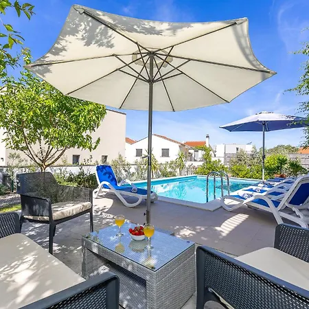 Stjepana Ivicevica I * ماكارسكا